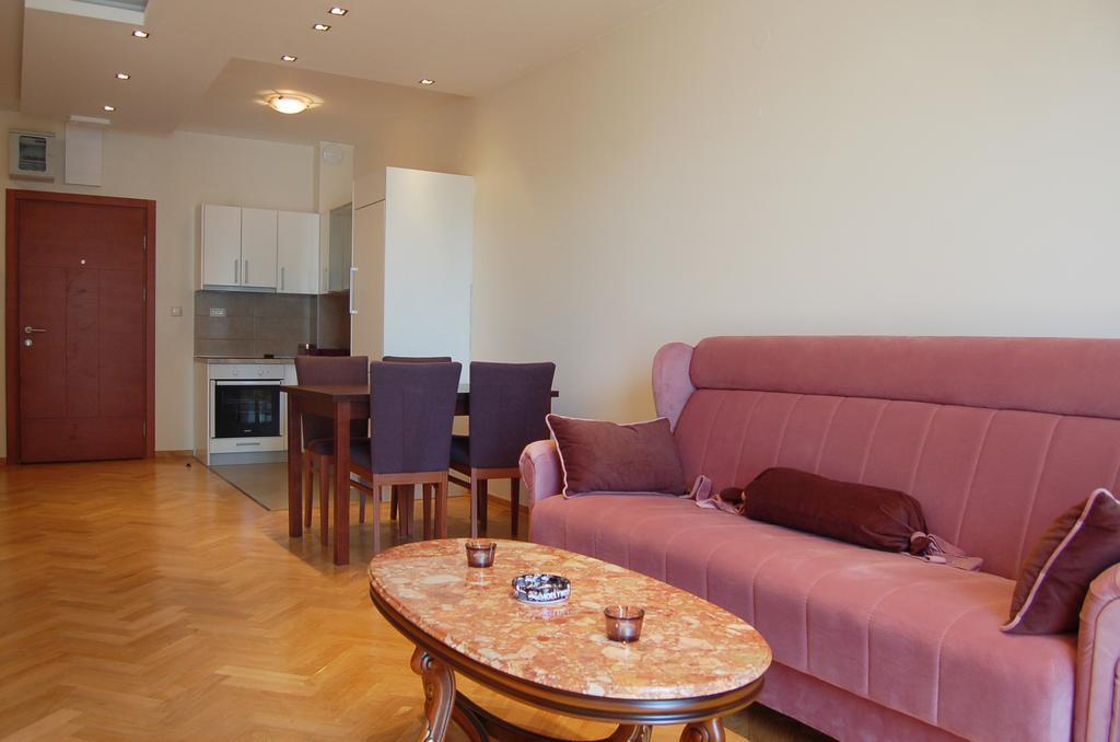 Vasiliki Seaside Apartments Petrovac 外观 照片